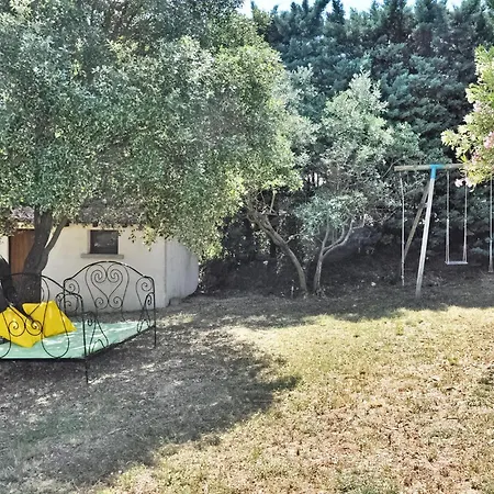 La Des Pins